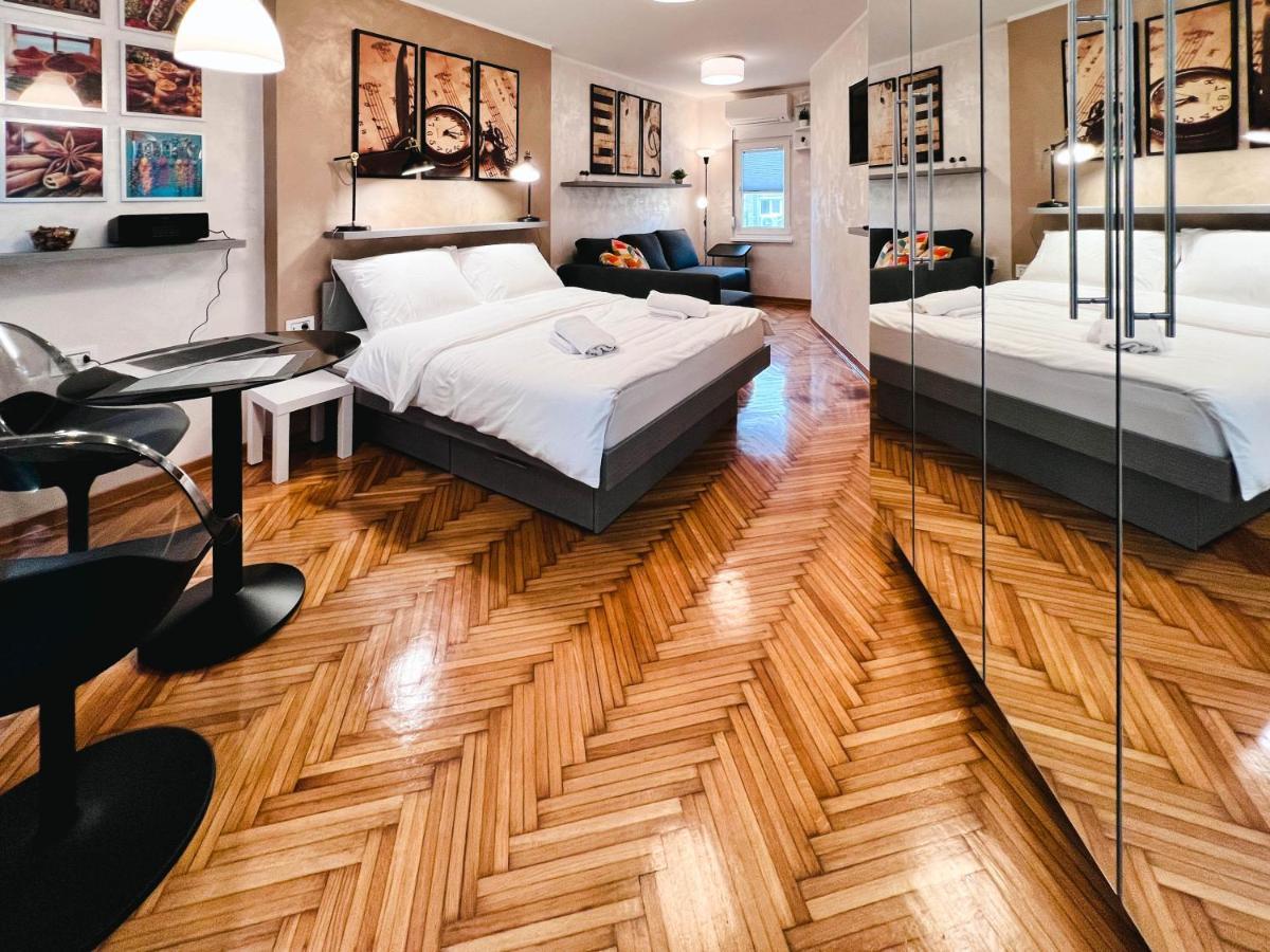 Old Town Luxury Suites Belgrado Exterior foto