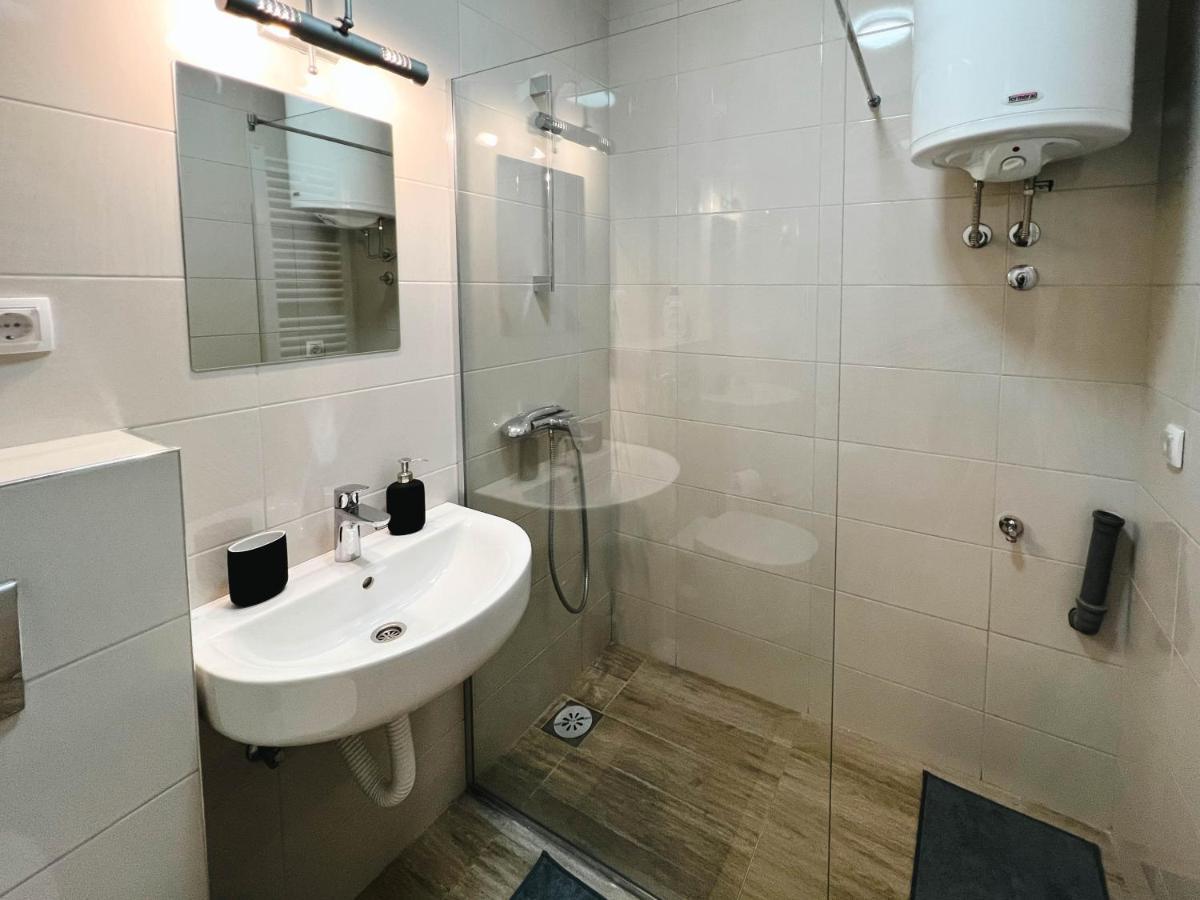 Old Town Luxury Suites Belgrado Exterior foto